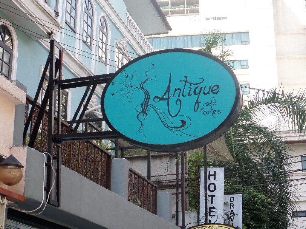 Antique_Cafe