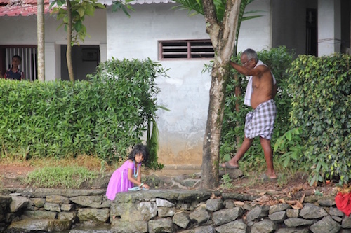 Washing clothes in the canals